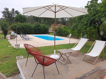 Location de vacances pour 6 personnes, avec jardin ainsi que piscine et vue dans Montemor-o-Novo