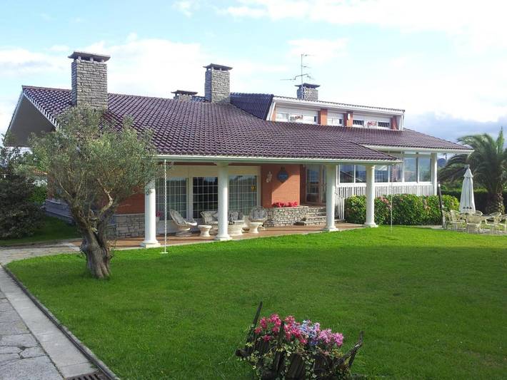 Casa rural con piscina para 2 personas, con Terraza y Jardín además de Piscina y Vistas en Vizcaya