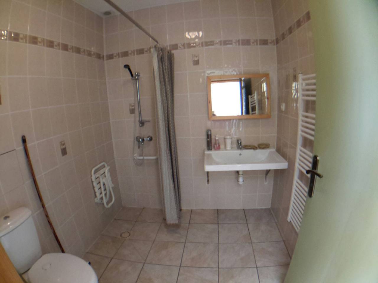 Holiday Home 'Le Crévy - La Calèche - 3 Pers' with Private Terrace, Private Garden, and Wi-Fi in La Chapelle-Caro, Vannes region