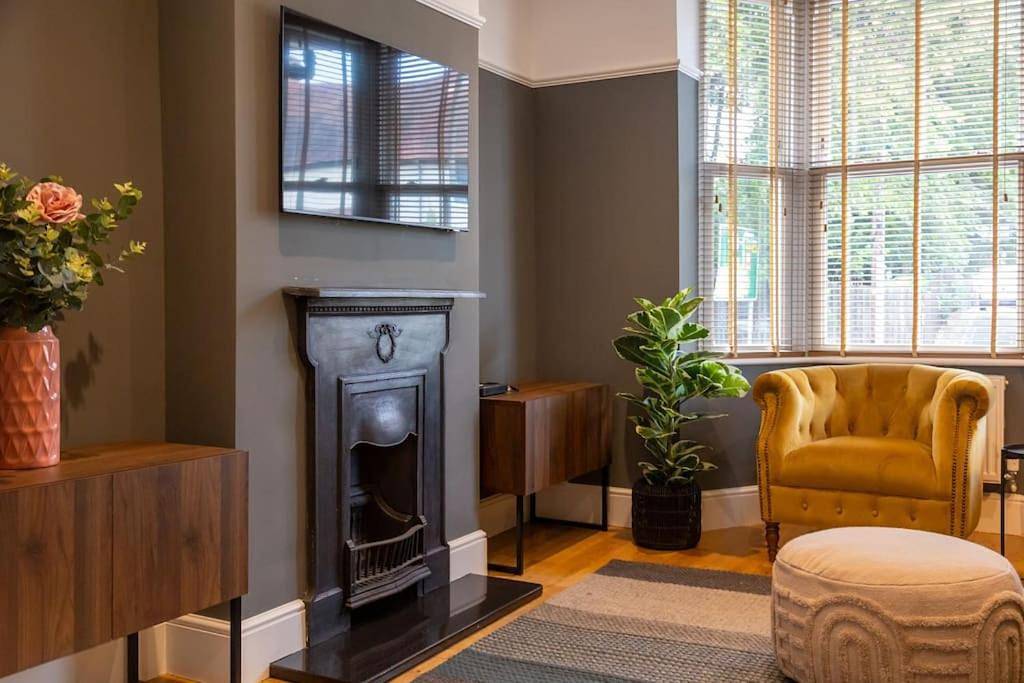 Three-Bedroom House in Hereford, Herefordshire