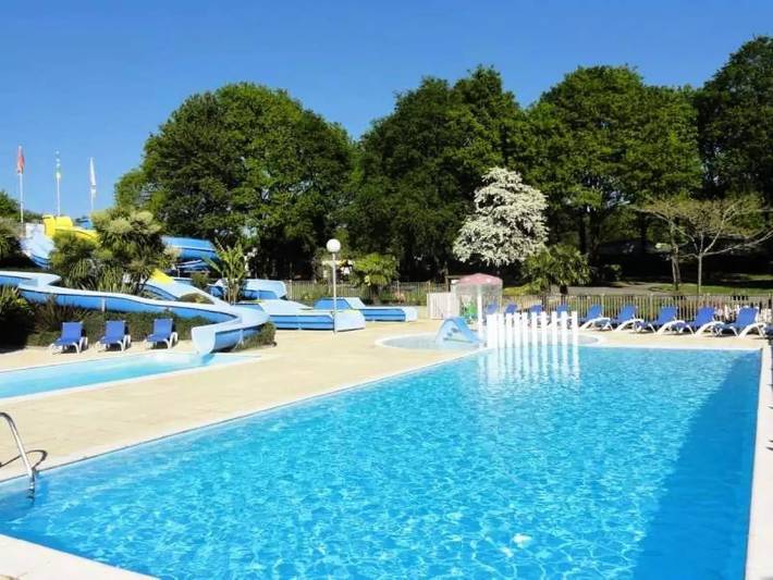 Mobil home pour 10 personnes, avec terrasse, animaux acceptés à Monterblanc - 4