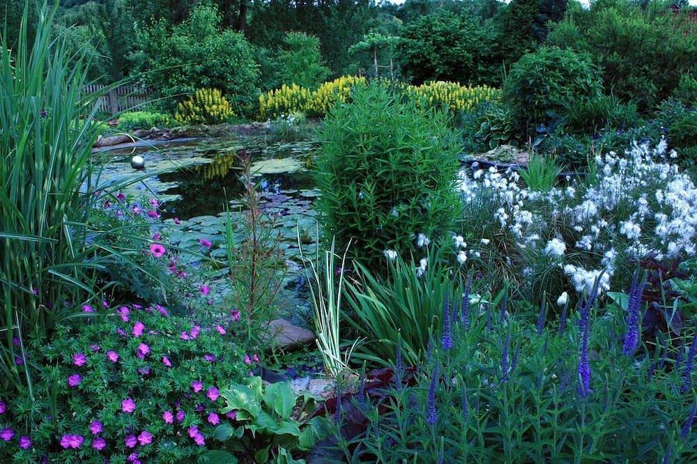 Ganze Wohnung, Ruhiges Doppelzimmer mit Dusche, Wc, 1 Schlafraum - Gasthaus Winkelvoß in Einbeck, Niedersachsen