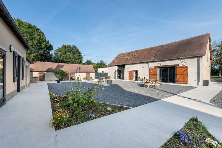 Gîte pour 100 personnes, avec jardin