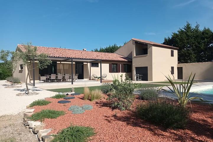 Villa pour 12 personnes, avec Terrasse et Jardin à Orange