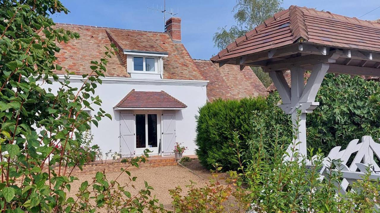 Cottage de 13 personnes proche du Mans in Le Breil-sur-Mérize, Sarthe