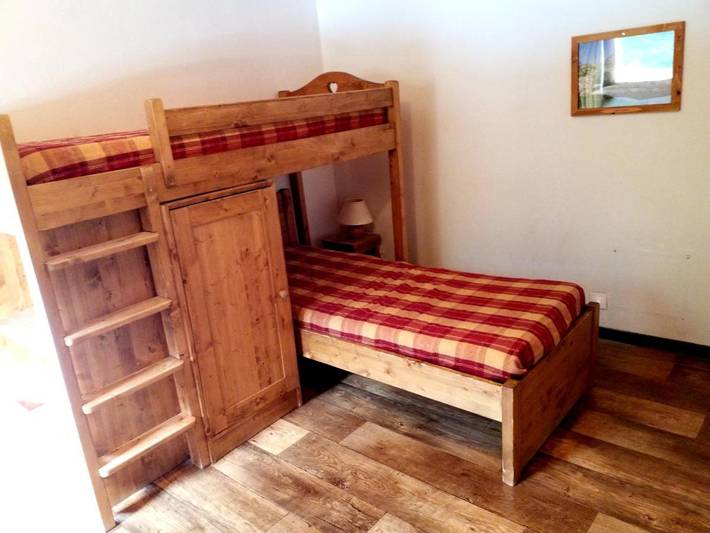 Gîte pour 9 personnes, avec balcon et vue, animaux acceptés dans Office De Tourisme De Val Cenis Lanslebourg - 4