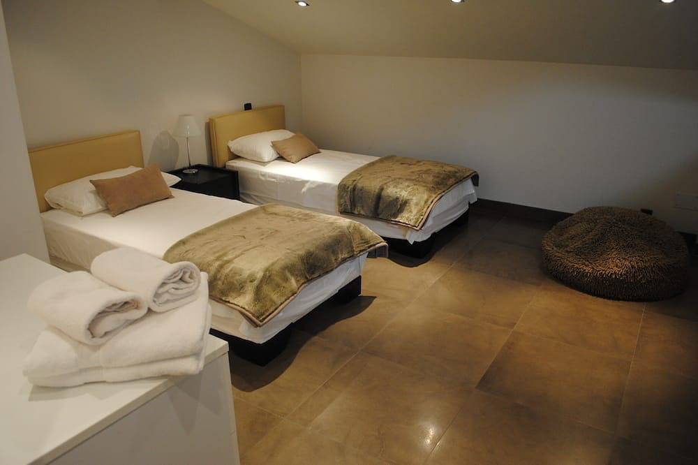 Umwerfendes 'Loft'-Haus mit 5 Sz, 6 Bz, Parkplatz, 500m Negresco, 100m Meer in Nizza, Mittelmeerküste (Frankreich)