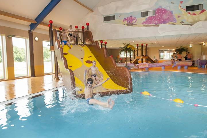 Bungalow für 8 Personen, mit Terrasse und Balkon/Terrasse in Drenthe - 3