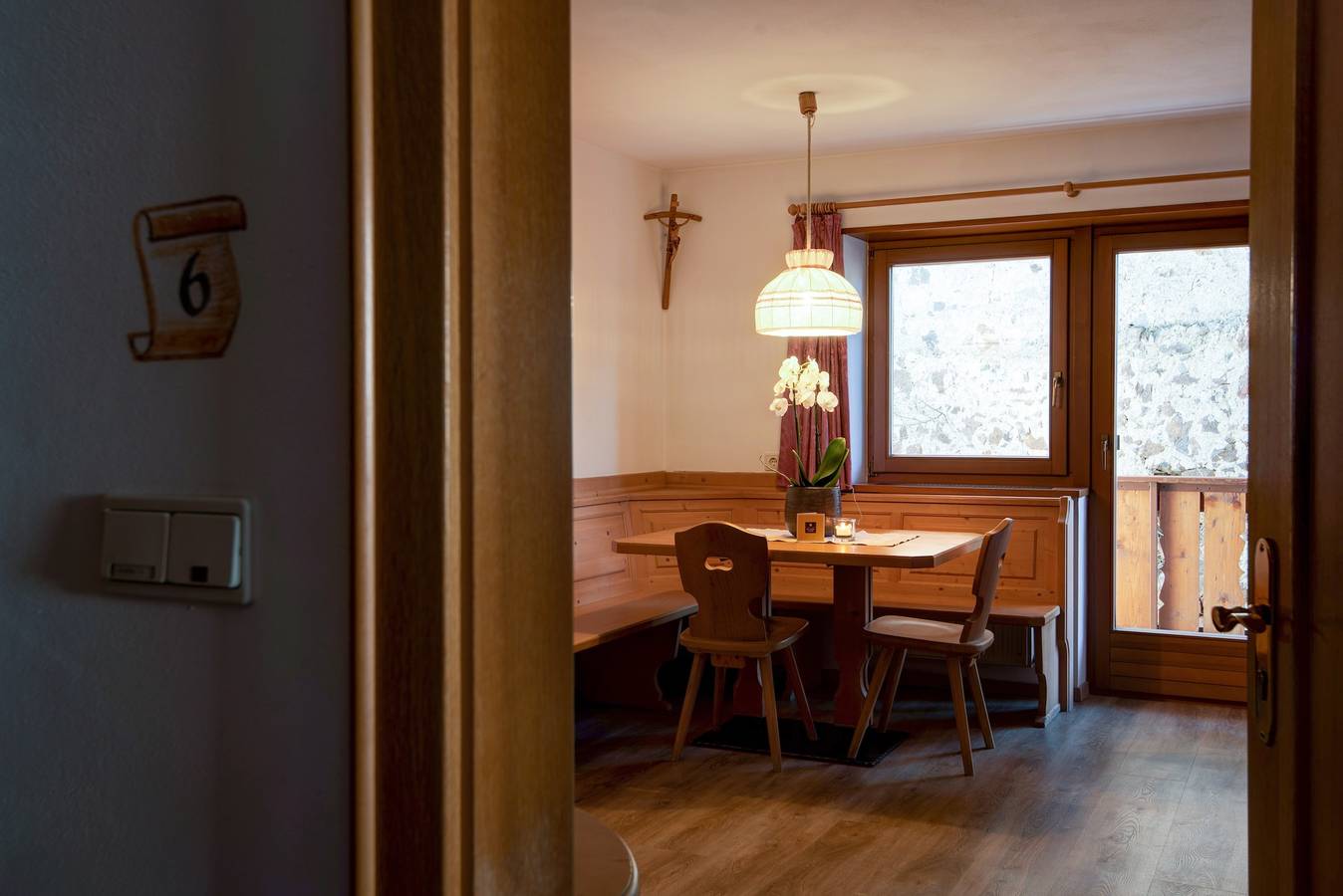 Ganze Wohnung, Charmante Ferienwohnung 6 "Zur Sonne" mit Bergblick & Garten in Lajen, Geislergruppe