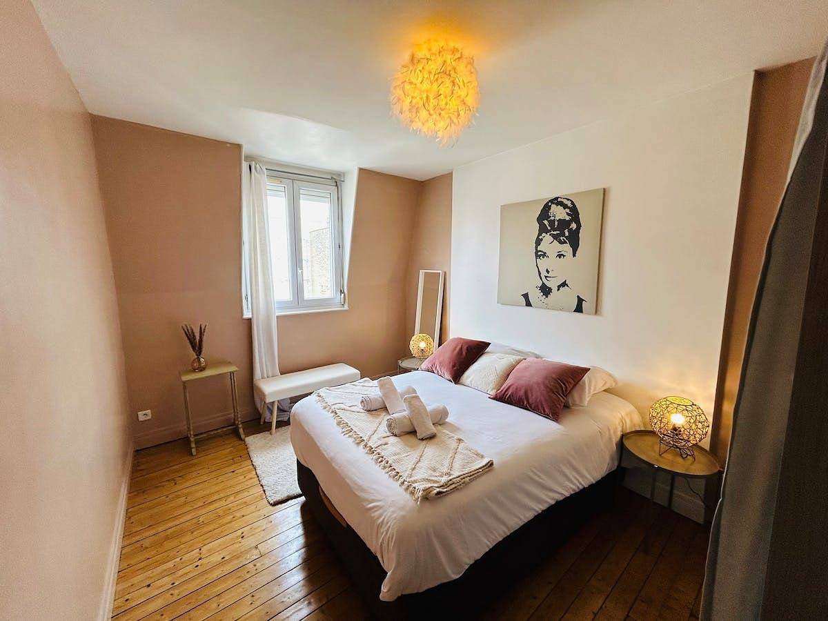 Entire apartment, Suite carmélite | Hypercentre in Reims, Marne