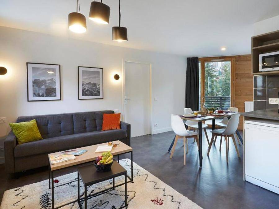 Résidence Goélia Le Hameau - Appartement 6 personnes - G/338_2 Pieces Cabine 6 Personnes in Mont-de-Lans, Les Deux Alpes