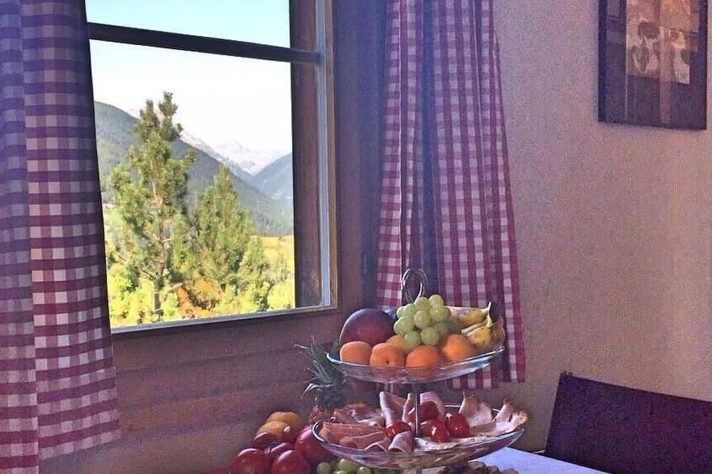 Trais Fluors in Ardez, Unterengadin