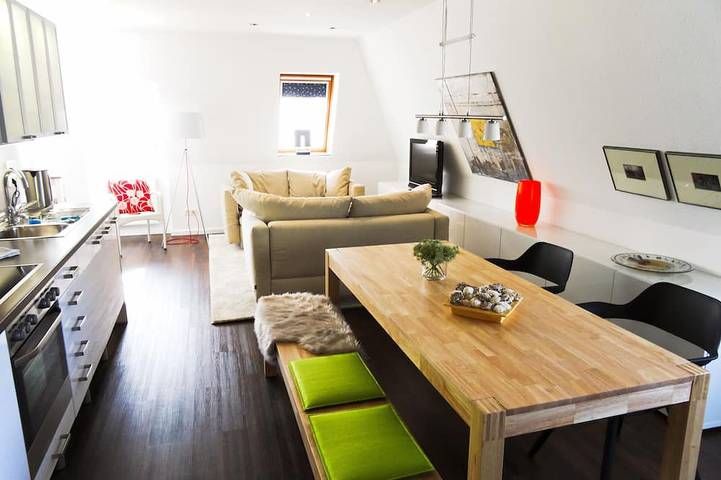 Ferienwohnung für 4 Personen, mit Whirlpool und Garten in Steglitz-Zehlendorf