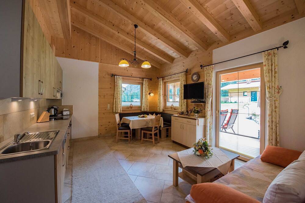 Chalet Ferienhaus 14 - Almdorf Tirol in Grän, Allgäuer Alpen (Österreich)