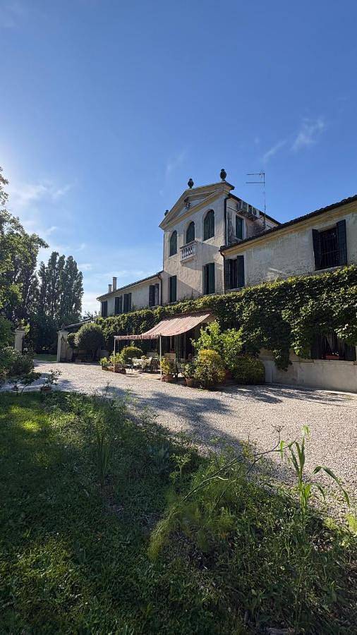 B&b per 2 persone, con Balcone e Giardino nonché Panorama in Provincia di Treviso