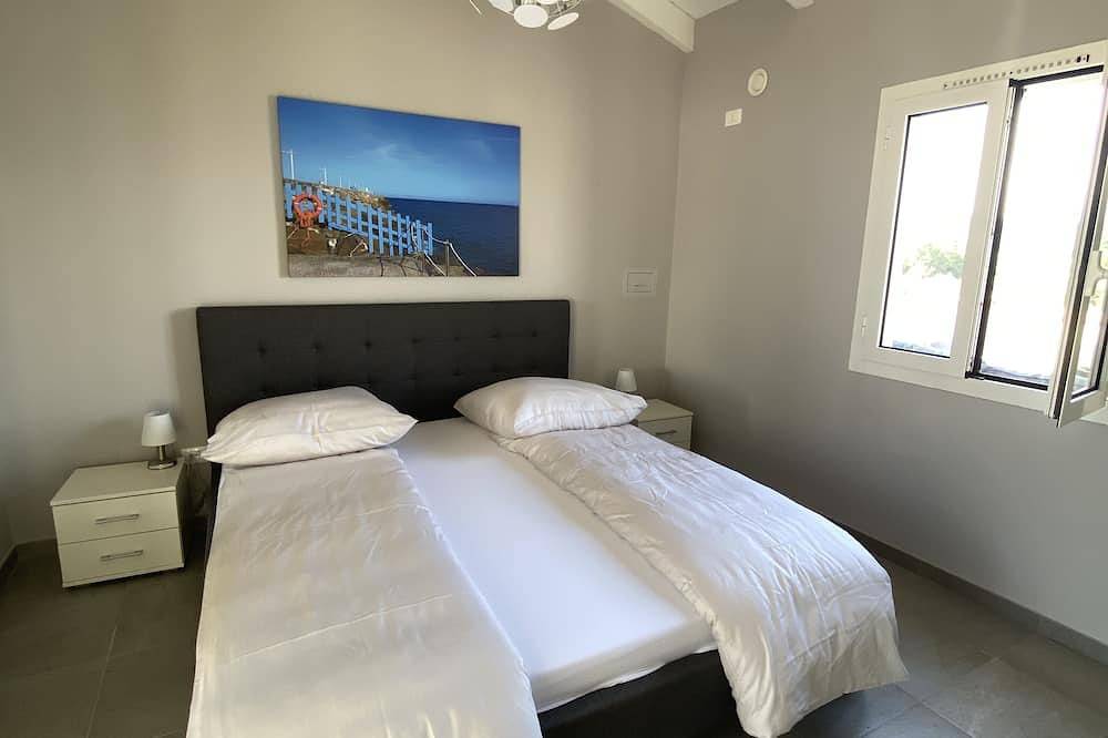 Casa Albero Og- Luxus-Ferienvilla mit beheiztem Pool/Jacuzzi/Sauna/Fitness in Montegrazie, Imperia