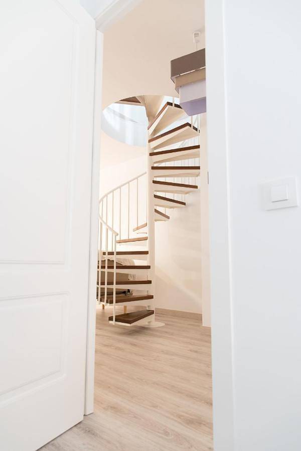 Ganze Wohnung, Spiral Stairs Duplex in Figueres, Oberampurien