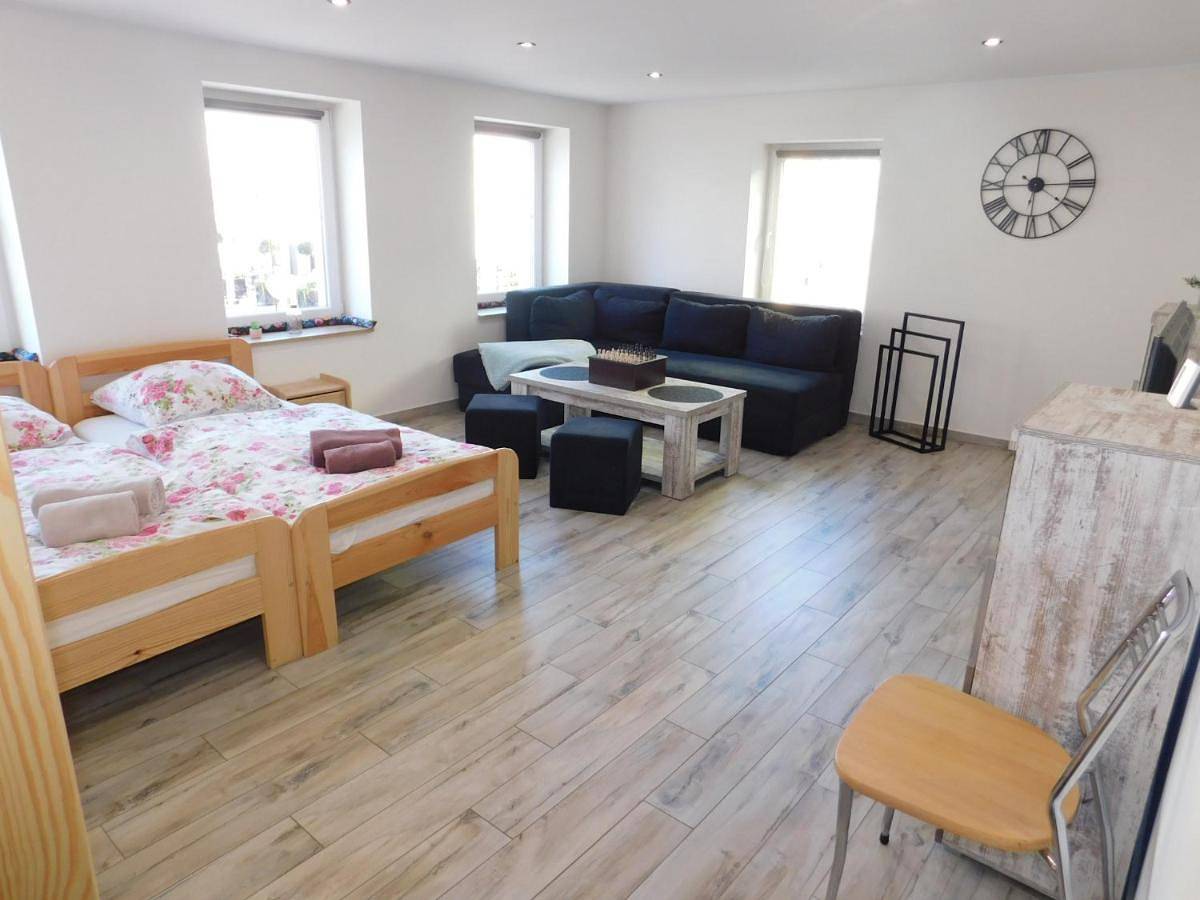 Cały apartament wypoczynkowy, Apartment in Leśna, Dolny Śląsk
