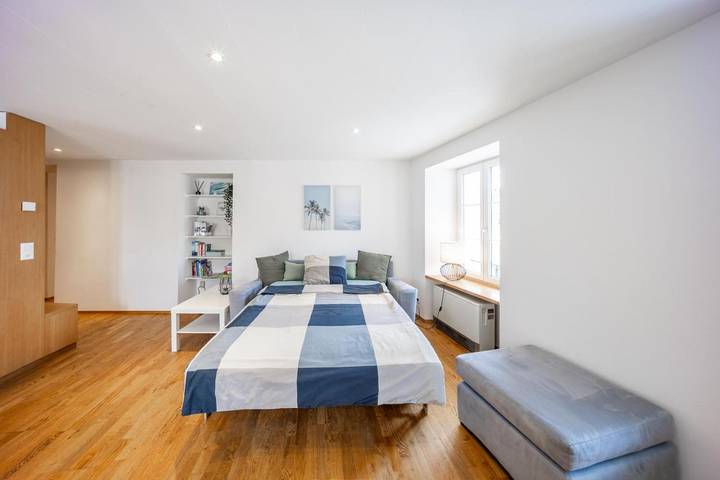 Gîte pour 4 personnes, avec vue sur le lac ainsi que vue et terrasse à Port-Valais - 3