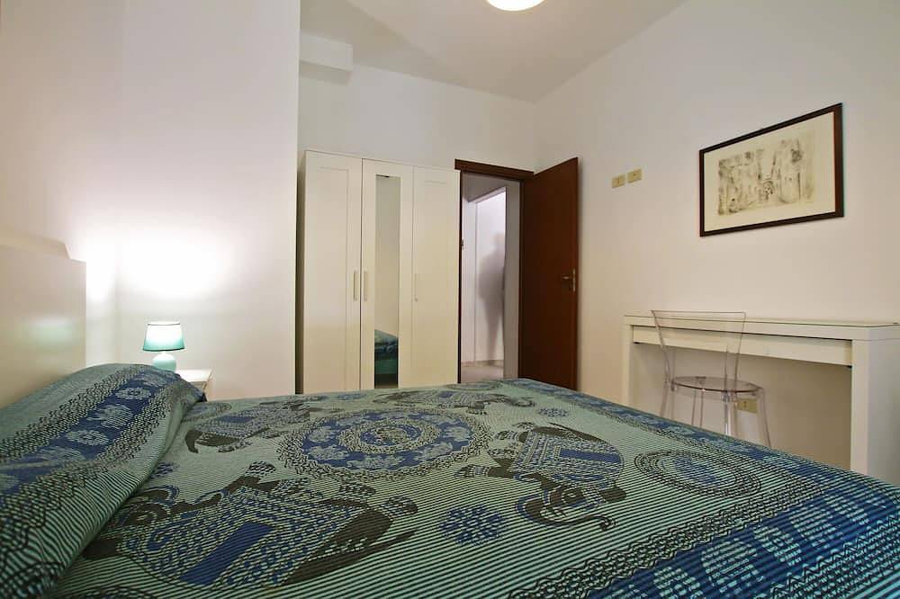 Appartement entier, Villa Enjoy, 2 adjacent apartments near the Sea with pool available (extra) in Contrada Pistavecchia, Province de Palerme