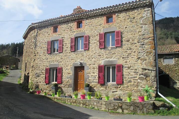 Gîte pour 12 personnes, avec jardin