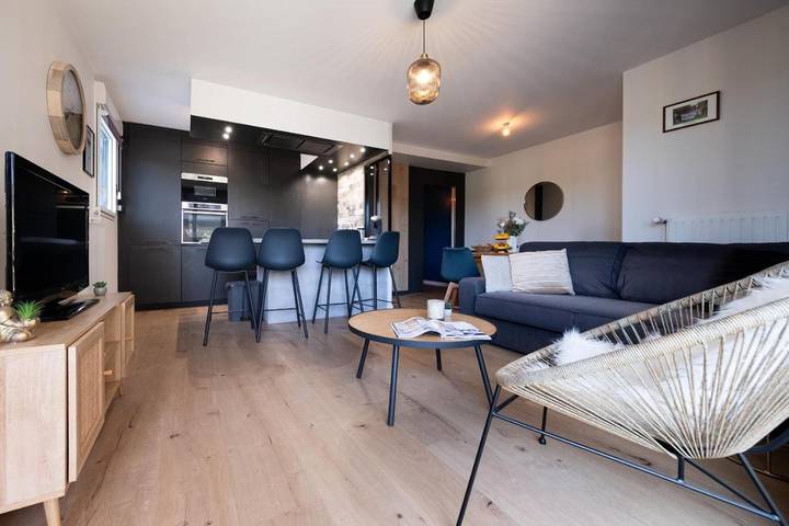 Gîte pour 6 personnes, avec Terrasse à Vezin-le-Coquet