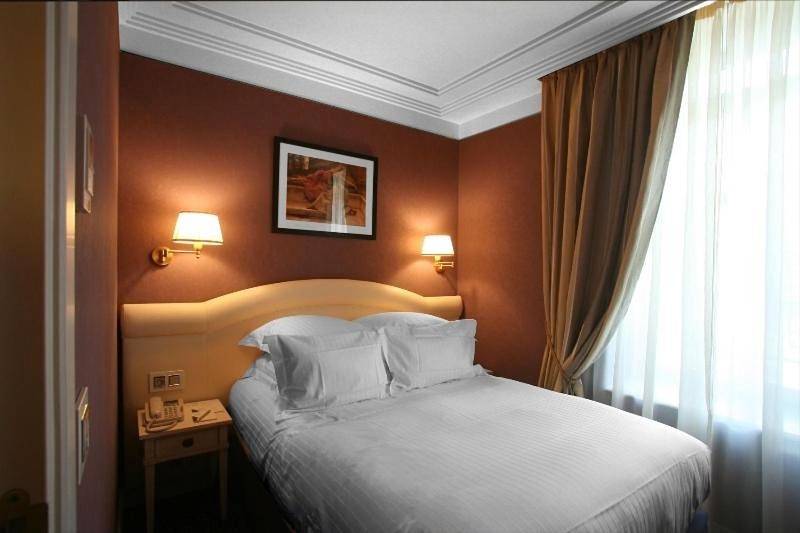 Hôtel Princesse Flore in Royat, Parc naturel régional des Volcans d'Auvergne