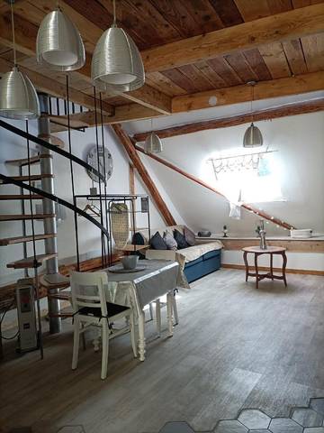 Gîte pour 4 personnes, avec jardin à La Bréole