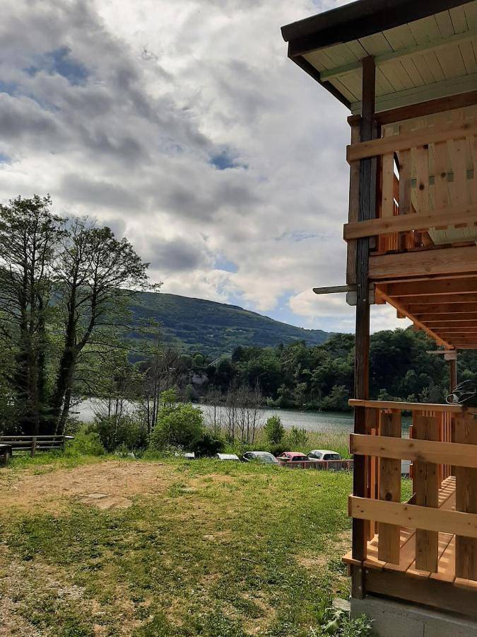 Gîte pour 4 personnes, avec jardin et terrasse ainsi que vue et vue sur le lac, animaux acceptés dans Grand lac de Laffrey - 2