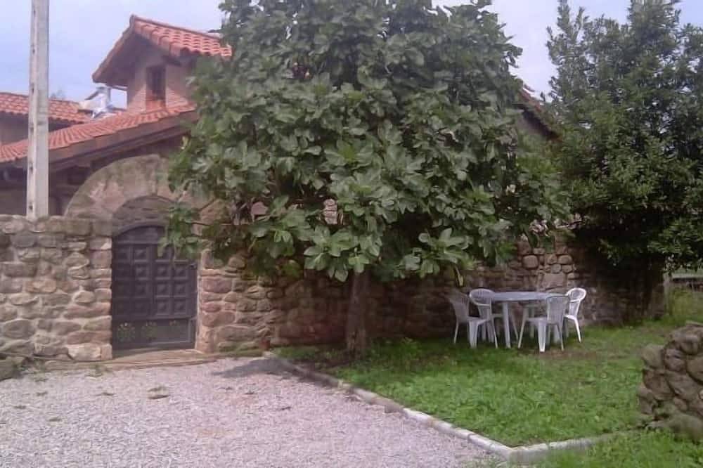 La Cebilla (Casa Tinuca) apartamento rural (hasta 3 personas) in Mazcuerras, Costa de Cantabria