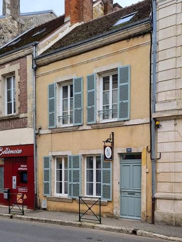 Location de vacances pour 7 personnes, avec jardin à Bellême