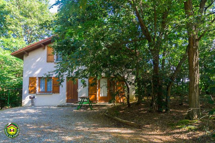 Gîte pour 6 personnes, avec piscine et jardin à Sonnay