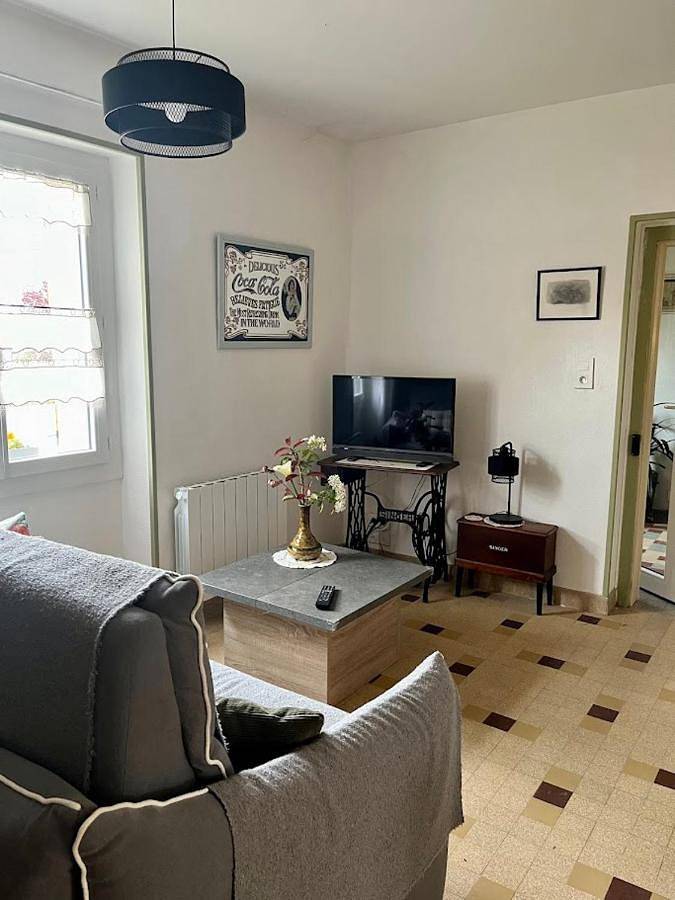 Three-Bedroom House in Saramon, Gers
