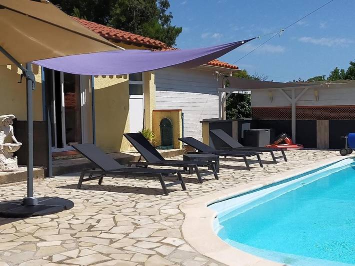 Gîte pour 3 personnes, avec piscine ainsi que jardin et vue à Castelnou - 4