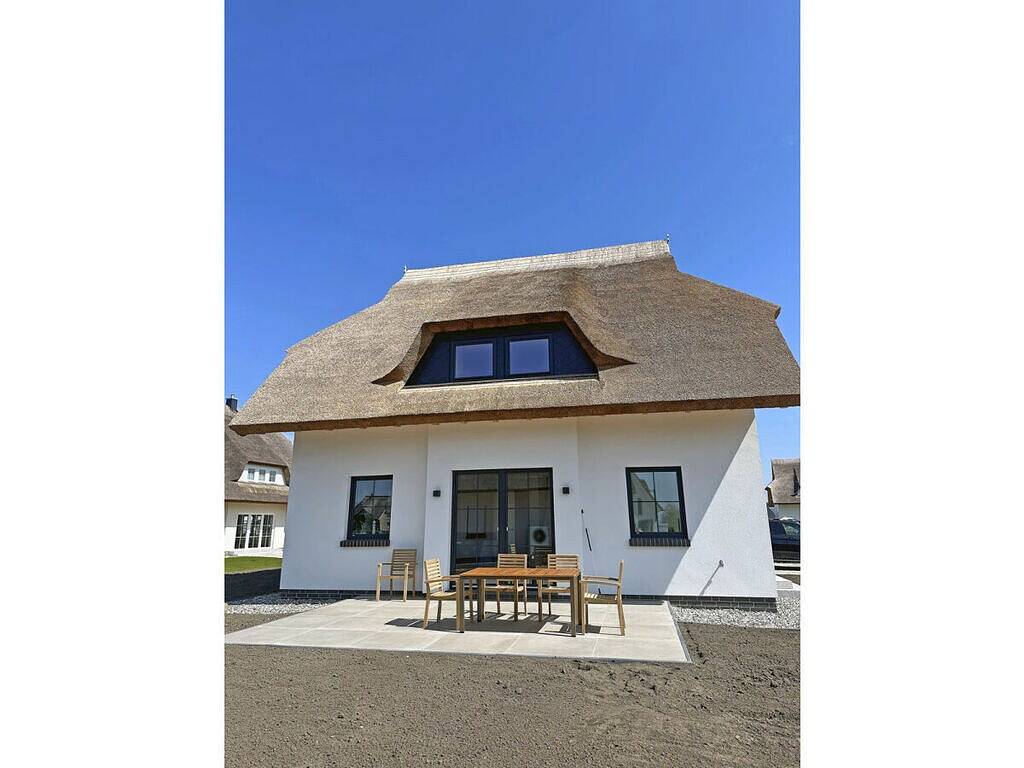 Ferienhaus in Dranske mit Schwimmbecken in Altenkirchen, Rügen