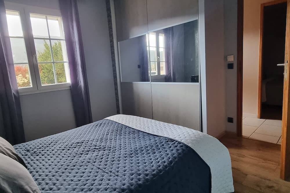 Apartamento entero, A 10-Minute Walk From Downtown  in Lamalou-les-Bains, Region de Béziers