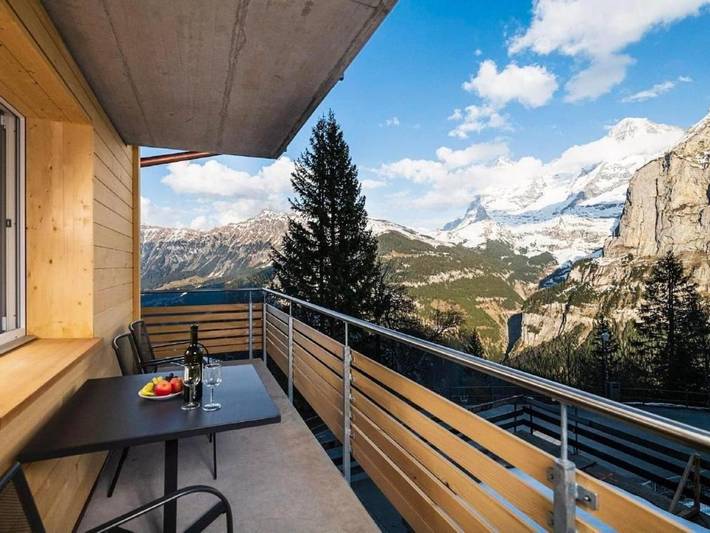 Hütte für 4 Personen, mit Balkon und Garten in Mürren