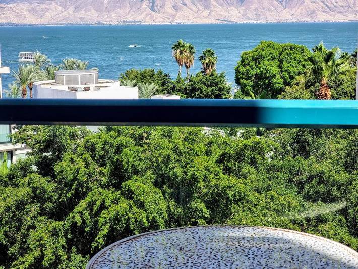 Appartement de vacances pour 4 personnes, avec balcon ainsi que vue sur le lac et vue