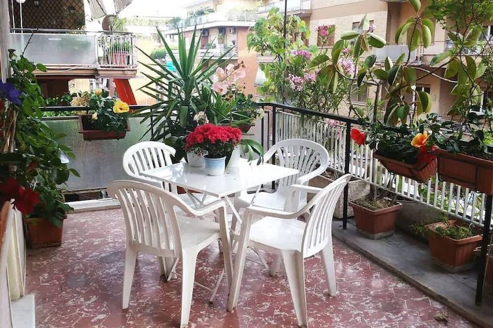 Apartamento entero, Vatican De Carolis Terrace - Fantastic Flat With Terrace in Roma, Provincia de Roma