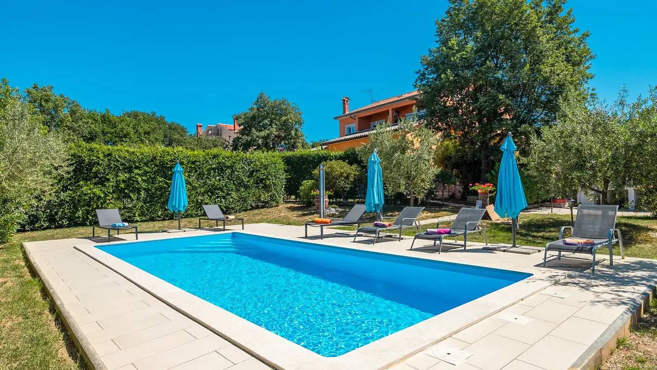Ferienhaus für 8 Personen (110 m²) in Sveti Lovreč in Sveti Lovreč Pazenatički, Zentralistrien