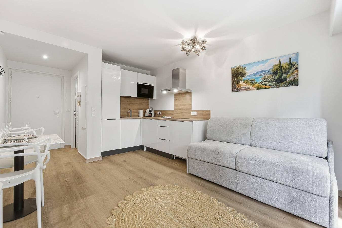 Apartamento entero, Le Petit Garoupe - Studio à moins d'1km des plages in Antibes, Costa mediterránea (Francia)