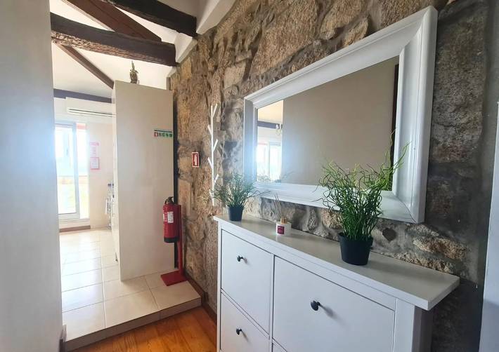 Ganze Wohnung, Ferienwohnung 'Fontainhas Stone' mit Wlan in Porto, Porto Distrikt