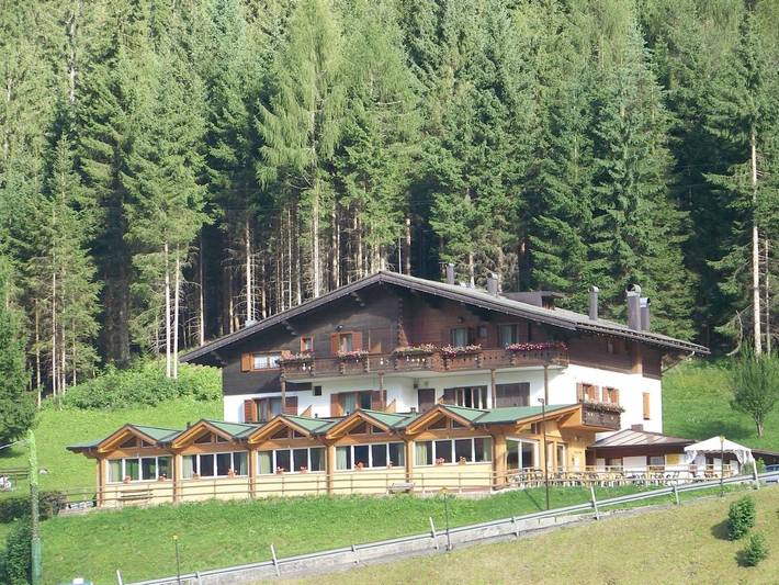 Hôtel pour 4 personnes, avec jardin et vue à Santo Stefano di Cadore - 2