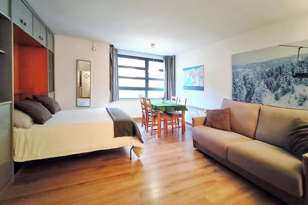 Entire apartment, The Best Location at the Foot of La Molina Slopes in La Molina, Alp