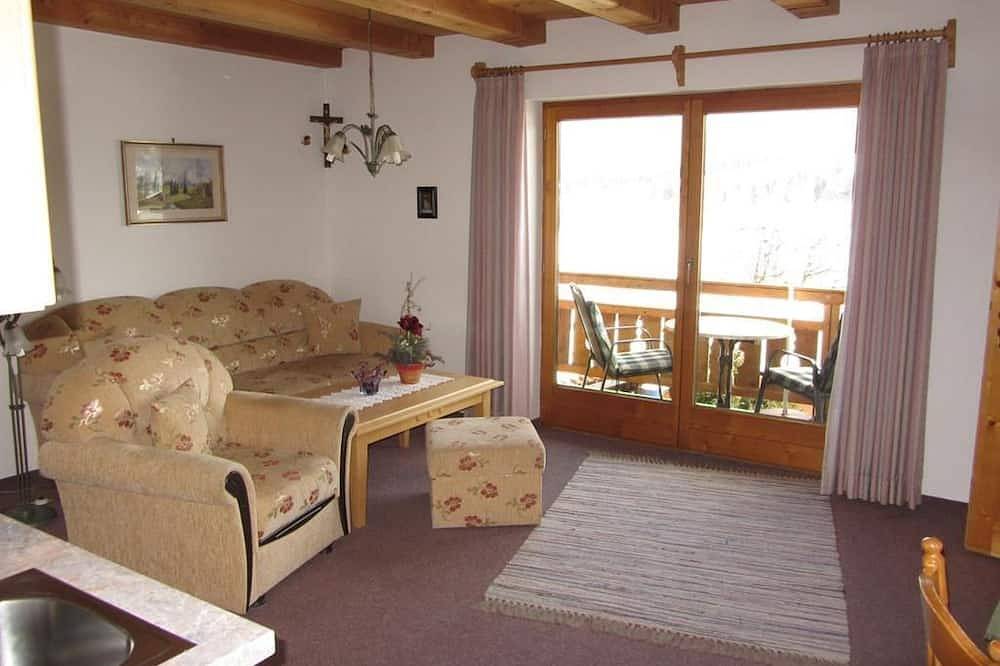 Ganze Wohnung, Ferienwohnung Enzian - Gästehaus Schönblick in Bad Bayersoien, Bayerische Alpen