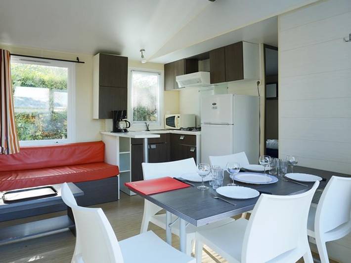 Camping Le Bois Soleil - Mobilhome 6 personnes - 3 chambres - 6 personnes in Olonne-sur-Mer, Les Sables-d'Olonne