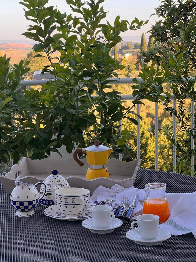 Chambre d’hôte pour 2 personnes, avec Terrasse ainsi que Jardin et Vue à Montalcino - 2