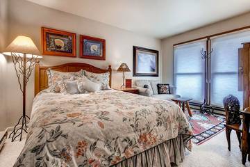 Vacation House for 6 Guests in Steamboat Springs, Routt National Forest, Picture 4