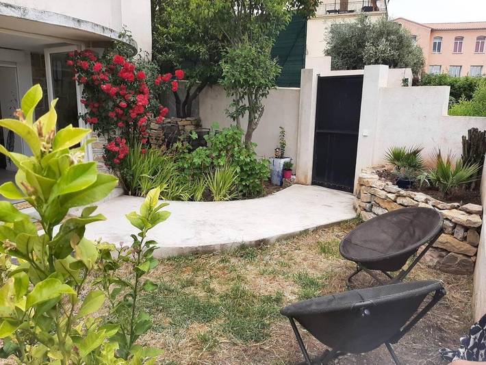 Gîte pour 4 personnes, avec piscine ainsi que vue et jardin à Pierrefeu-du-Var - 2