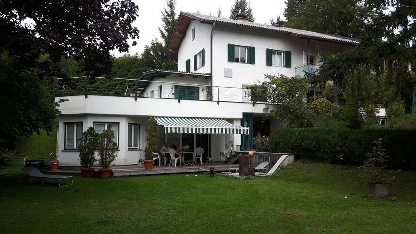 Ferienwohnung für 6 Personen, mit Garten und Ausblick sowie Sauna, mit Haustier in Gmunden